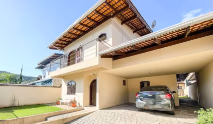 Casa com 3 dormitórios à venda, 209 m² por R$ 1.550.000,00 - Vorstadt - Blumenau/SC