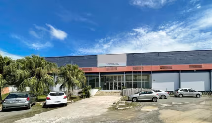 Galpão com amplo Terreno em área comercial na Itoupava Norte!!