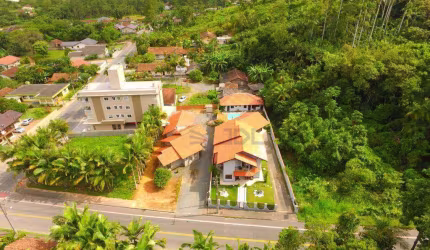 Casa à venda, 333 m² por R$ 1.300.000,00 - Centro - Pomerode/SC
