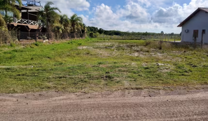 Terreno no Condomínio Pontal dos Açorianos, na beira da Lagoa Palmital