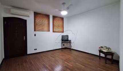 Casa com 2 dormitórios à venda, 315 m² por R$ 630.000,00 - Castelinho - Piracicaba/SP