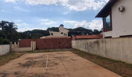 Terreno de esquina, medindo 509,50m² à venda no bairro Nova Piracicaba, em  Piracicaba/SP.