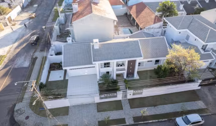 Casa com 3 quartos à venda na Rua Sinke Ferreira, Jardim das Américas, Curitiba, 260 m2 por R$ 2.200.000