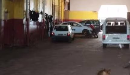 Vendo Barracão na Av Leôncio Lopes
