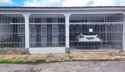Excelente Casa no Grande Terceiro