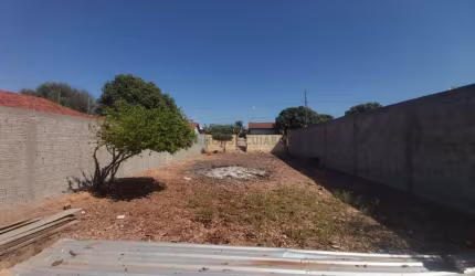 Terreno no Bairro Jardim Mossoró, próximo a Cohab São Gonçalo