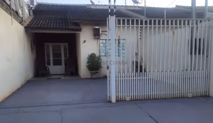 Excelente casa no Jardim Costa Verde