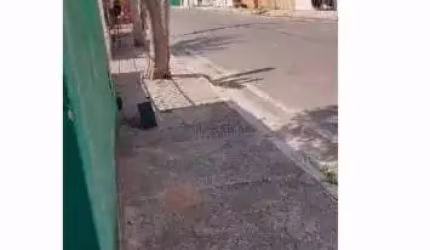 TERRENO TODO MURADO DE 10x20 NO PEDRA 90