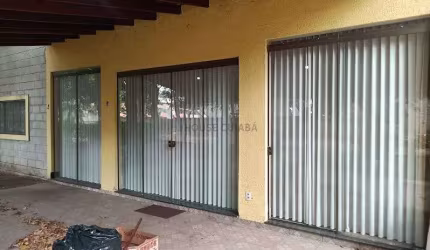 Duas casas no mesmo terreno no bairro Parque Geórgia no condomínio Andorinhas