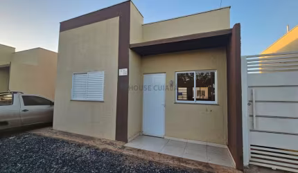 Vendo Casa 2 Quartos - Condomínio Fechado - Cond. Tuiuiu