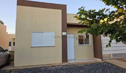 Casa no Condomínio Tuiuiú