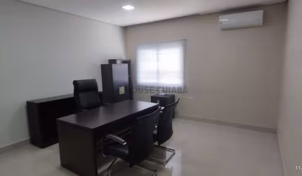 Aluga Sala Comercial - Semi Mobiliada - Boa Esperança
