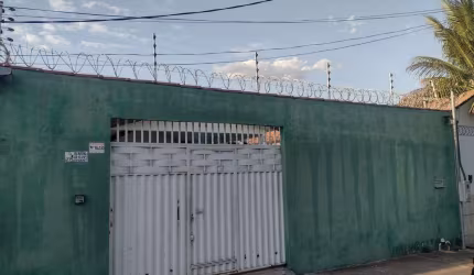 Casa no Residencial Claúdio Marchetti a 200 M da Louvada