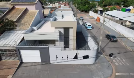 Oportunidade = Casa com acabamento em Alto Padrão