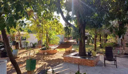 Vende Chácara Arborizada com Sede - Santo Antonio