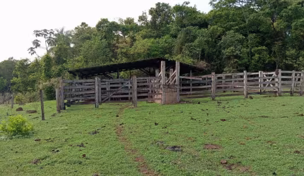 sítio de 43 hectares na região da água fria