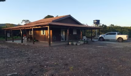 sitio de 14 hectares localizado na região do Distrito da Guia
