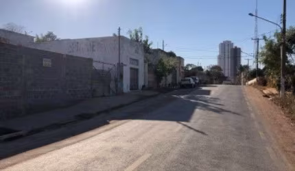 Vende-se terreno 12x30m