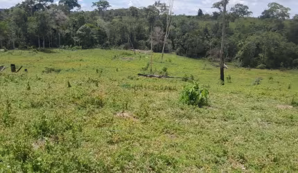 sítio de 18 hectares (7,5 alqueires) na região da cidade de Comodoro MT