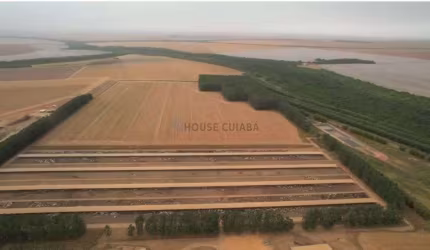 Fazenda de 20.190 mil hectares na região da cidade de Campo Verde no estado do M