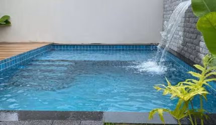 Vendo Belíssima Casa No Condomínio Florais Safira