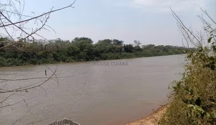 Sitio de 13 hectares na beira do rio Cuiabá, na região da comunidade São Jose á