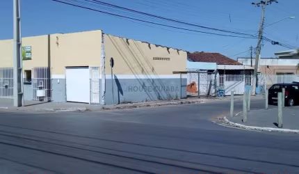 Área com ponto comercial com excelente bairro cidade alta 1431M²