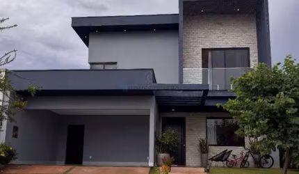Casa Alto Padrão à Venda na Vila Jardim