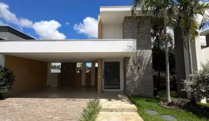 Linda Casa Térrea e Prática no Florais dos Lagos