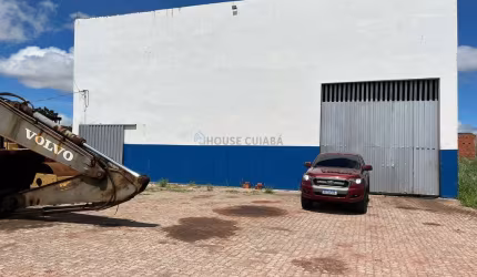 Vendo Galpão de 700m² com amplo espaço - Região Trevo do Lagarto
