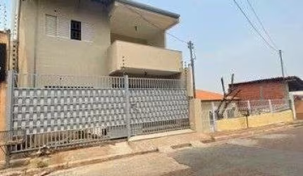 Sobrado em excelente localização