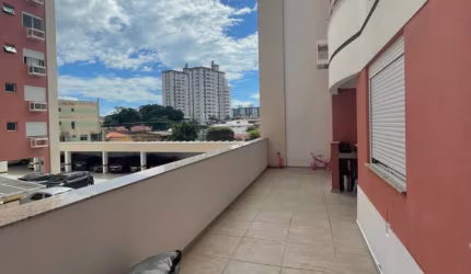 Terraço a venda de 2 dormitórios com vaga em Barreiros.