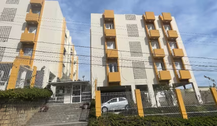 Apartamento em Coqueiros