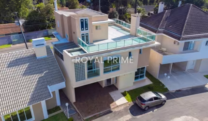 Sobrado Triplex em Condomínio, com Quintal e 4 dormitórios à venda, 354 m² - Santa Felicidade - Curitiba/PR