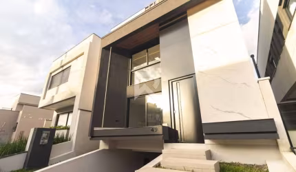 Sobrado Triplex 231,87m², 3 Suítes, Terraço, 3 Vagas - Santa Cândida, Curitiba/PR - R$ 1.697.990,00
