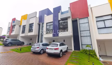 Sobrado Semi Mobiliado em Condomínio com 3 quartos para alugar, 193 m² - Santo Inácio - Curitiba/PR