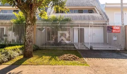 Casa à venda, 4 quartos, 1 suíte, 2 vagas, Água Verde - Curitiba/PR