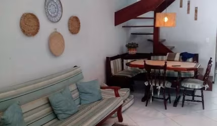 Casa para Venda em Cabo Frio, Peró, 4 dormitórios, 2 suítes, 4 banheiros, 1 vaga