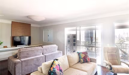 Apartamento com 2 suítes a venda no Brooklin