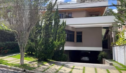 Casa de condomínio com 4 suítes 2 vagas a venda no Panamby