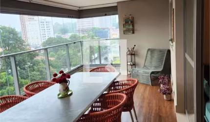Apartamento com 3 dormitórios 2 vagas na Chácara Santo Antônio