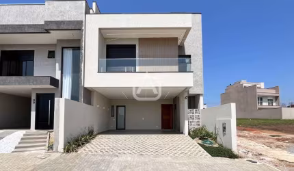 Residência Triplex 179m² - 04 Dormitórios - Costeira - São José dos Pinhais-PR