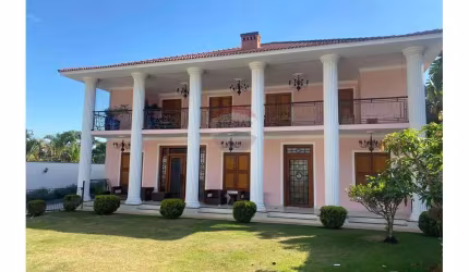 Casa luxuosa com 5 quartos, 3 suites, elevador, 8 vagas,  no Condomínio Chalés do Imperador , Juiz de Fora/MG
