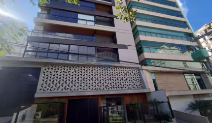 Apartamento alto padrão um por andar 4 quartos sendo 3 suites, varanda gourmet, 3 vagas de garagem.