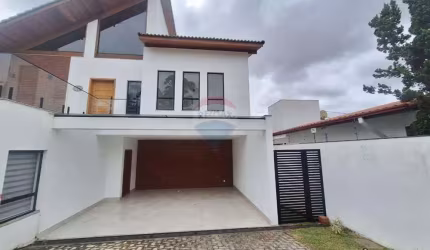 Casa para alugar de alto padrão no condomínio Spina Ville, em Juiz de Fora.