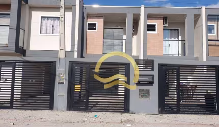 Sobrado com 2 dormitórios à venda, 88 m² por R$ 540.000,00 - Centro - Balneário Piçarras/SC