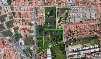 Terreno Comercial para Venda em Caucaia, Centro