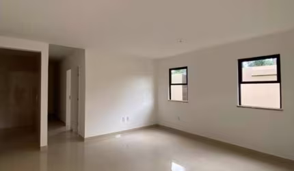 Casa 4 dormitórios ou + para Venda em Fortaleza, Paupina, 4 dormitórios, 3 suítes, 3 banheiros, 2 vagas