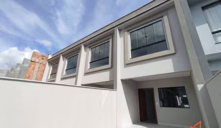 Casa com 3 quartos no Costa e Silva em Joinville