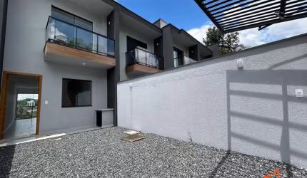 Casa com 2 quartos no Anita Garibaldi em Joinville